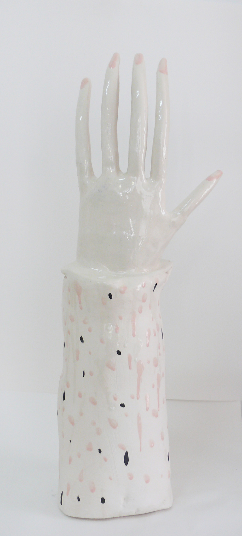 Lusesita,-Mano,-2018,-ceramic-and-enamel,-60×20-cm